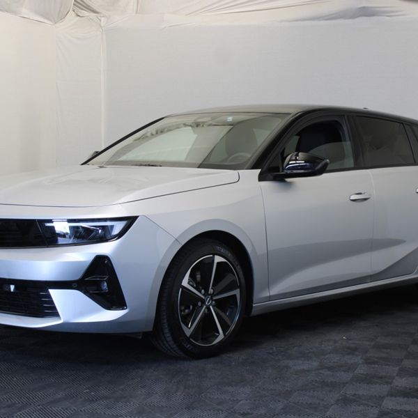 Opel Astra Sports Tourer van Copa Autoverhuur in Kaatsheuvel