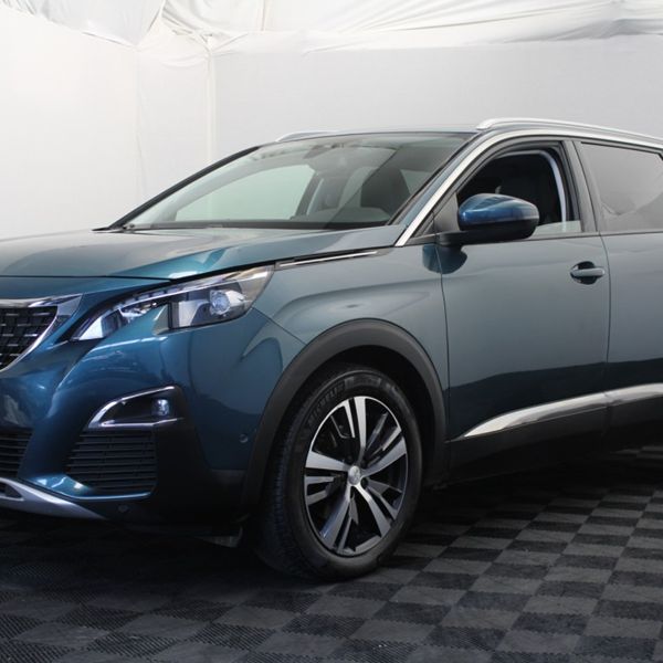 Peugeot 5008 ( 7-Seater ) van Copa Autoverhuur in Kaatsheuvel