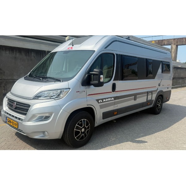 2-persoons Adria Twin640 SLX Camperbus 2-persoons Adria Twin640 SLX Camperbus
